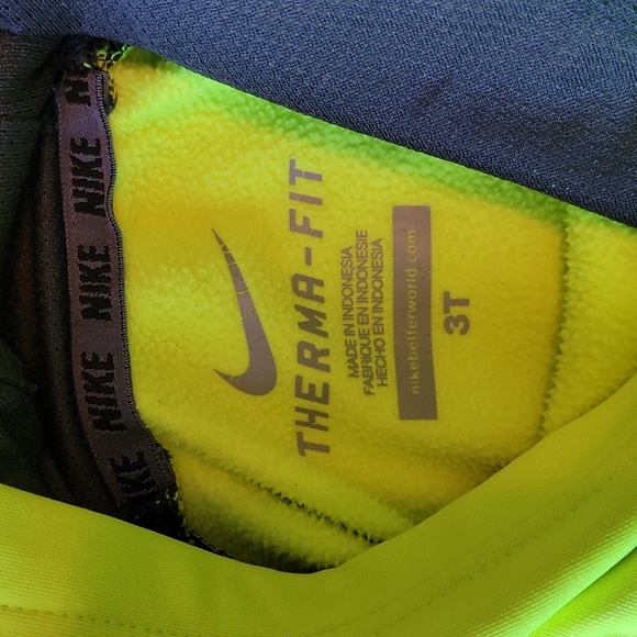 Nike Sweatshirt - Picture 4 of 4